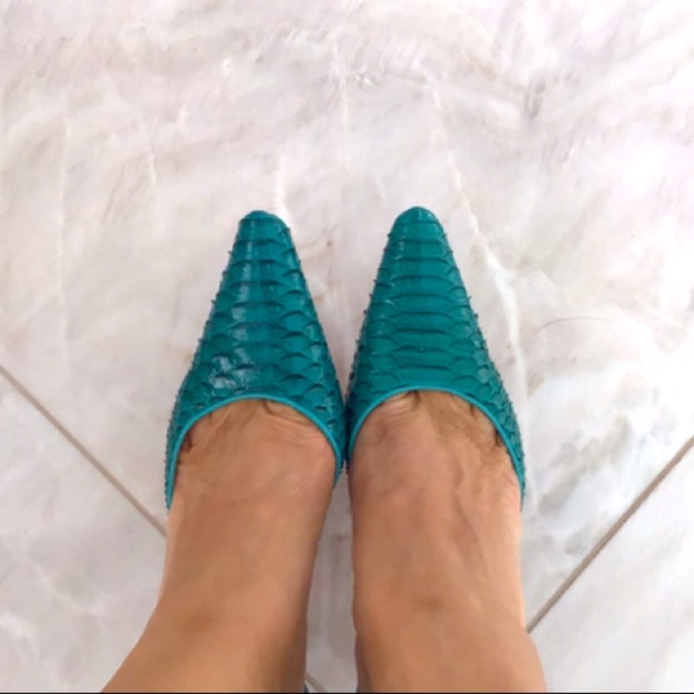 Edmundo Castillo Python Pumps - Picture 4 of 9